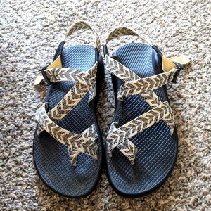 Chacos size 8